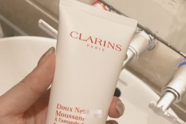 娇韵诗洗面奶有几款？使用感如何？-1